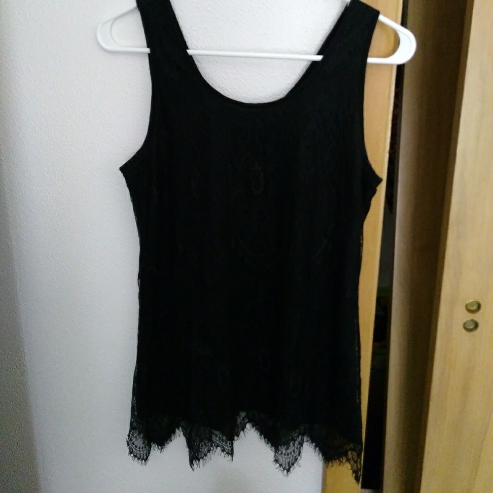 Lacey detail black tank